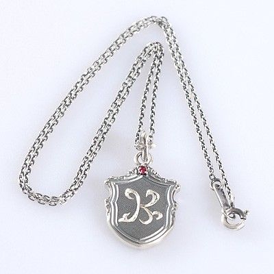 シルバーイニシャルネックレス