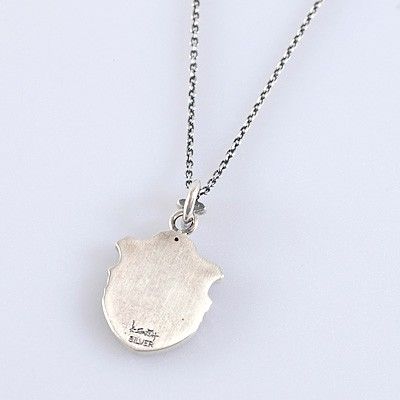 シルバーイニシャルネックレス