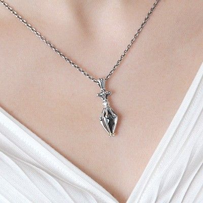 シルバーネックレス