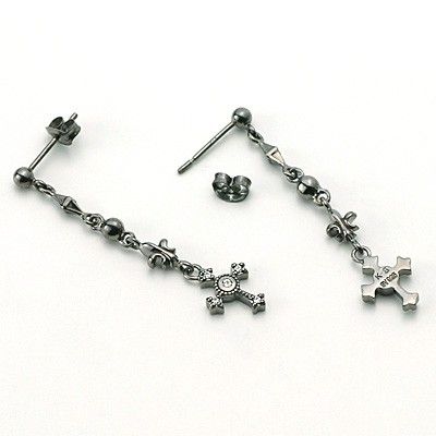 シルバースタッドピアス