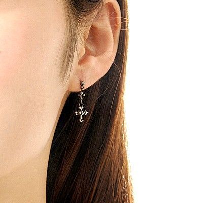 シルバースタッドピアス