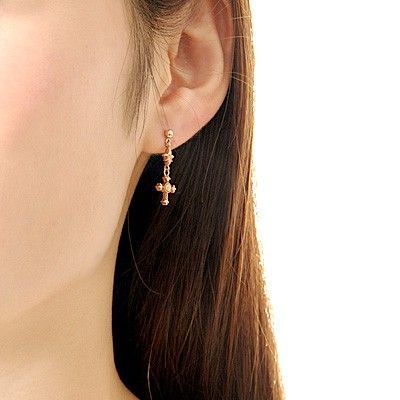 シルバースタッドピアス