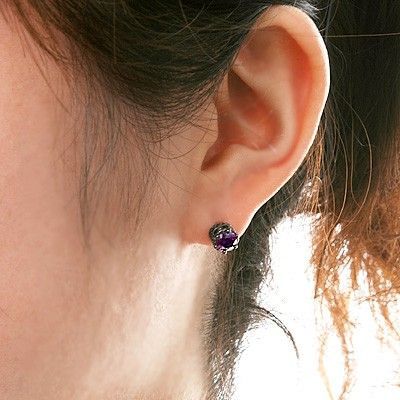 シルバースタッドピアス