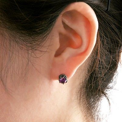 シルバースタッドピアス