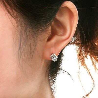 シルバースタッドピアス