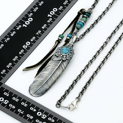 レザーチョーカー