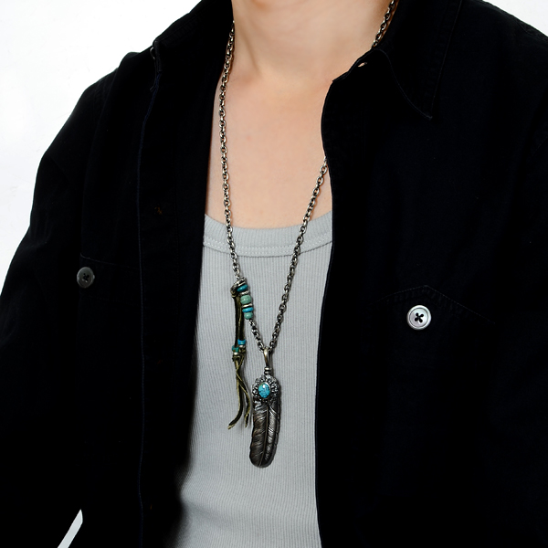 レザーチョーカー