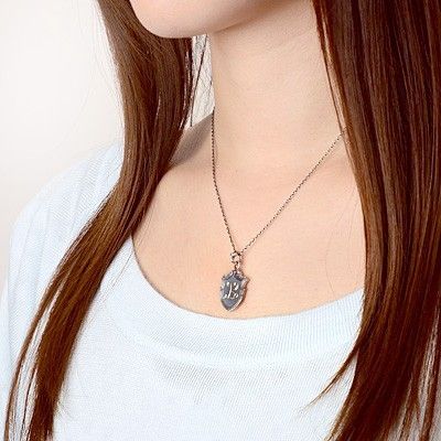 シルバーイニシャルネックレス