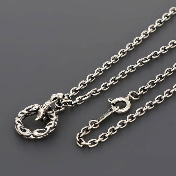 シルバーネックレス