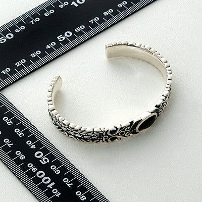 シルバーバングル