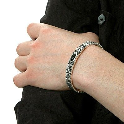 シルバーバングル