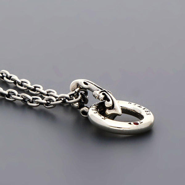 シルバーネックレス