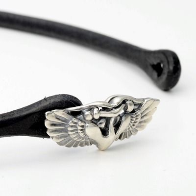 レザーチョーカー