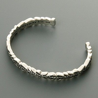 シルバーバングル