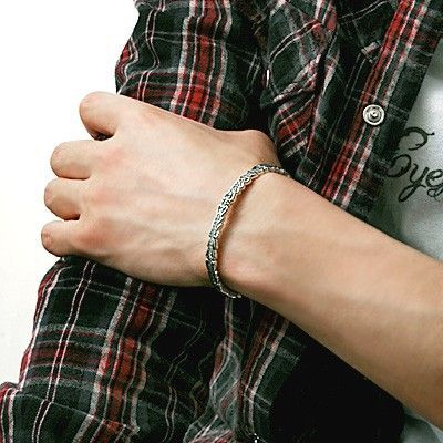 シルバーバングル