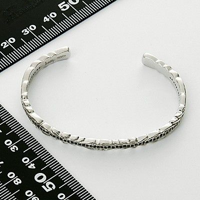 シルバーバングル