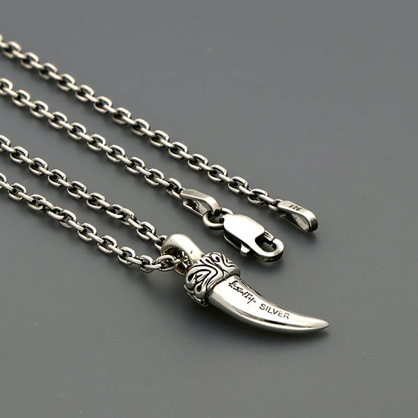 シルバーネックレス