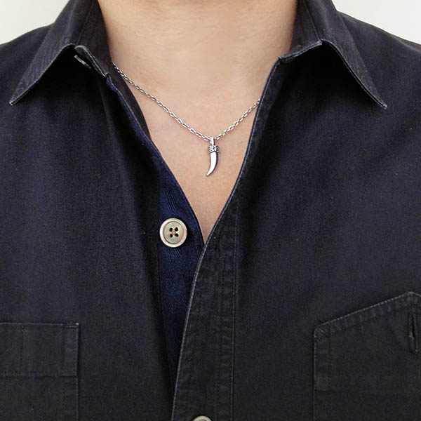 シルバーネックレス