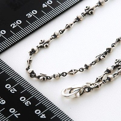 シルバーネックレス