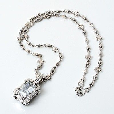 シルバーネックレス