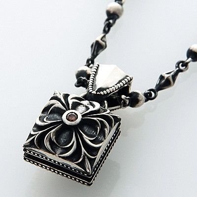 シルバーネックレス