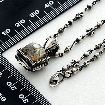 シルバーネックレス