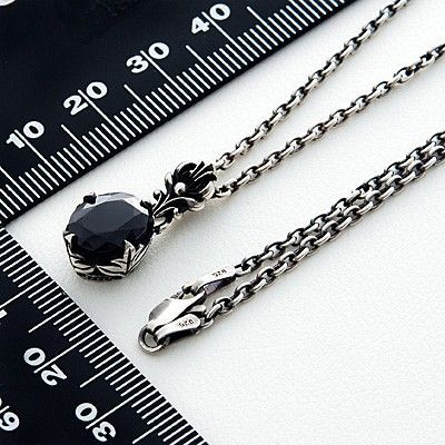 シルバーネックレス