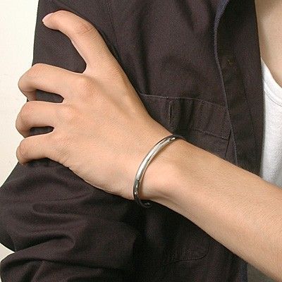 シルバーバングル