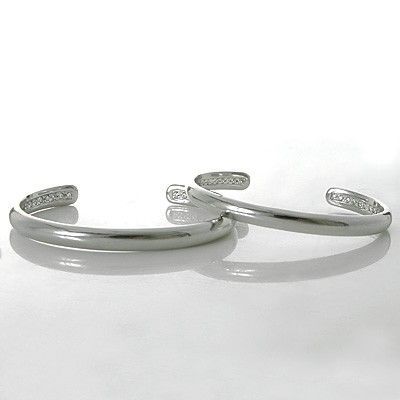 シルバーペアバングル