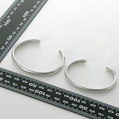 シルバーペアバングル