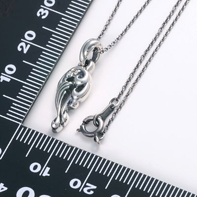 シルバーネックレス