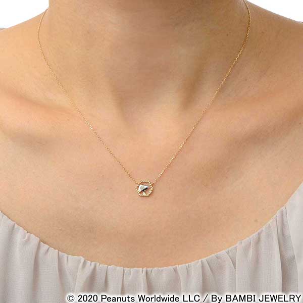 ゴールドネックレス