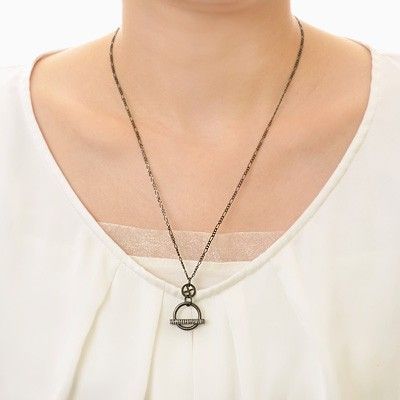 シルバーネックレス