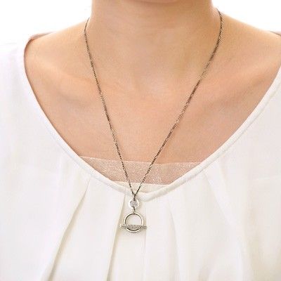 シルバーネックレス