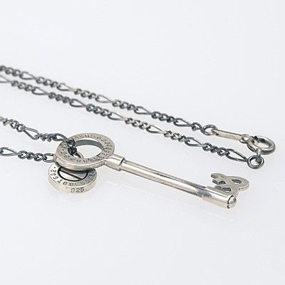 シルバーネックレス