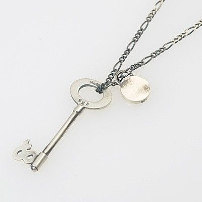 シルバーネックレス