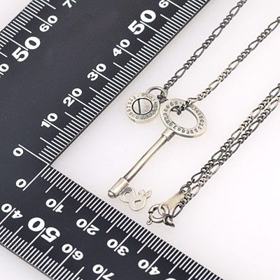 シルバーネックレス