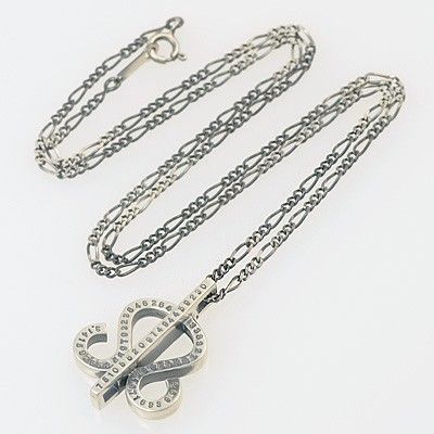 シルバーネックレス