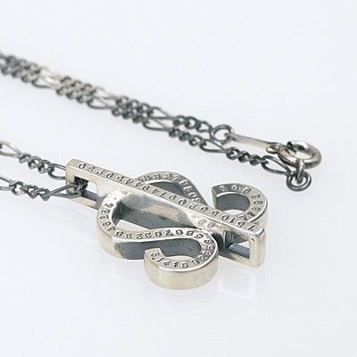 シルバーネックレス