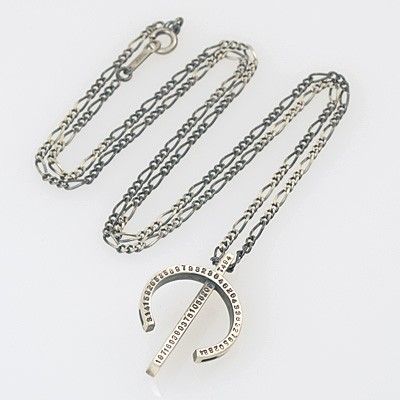 シルバーネックレス