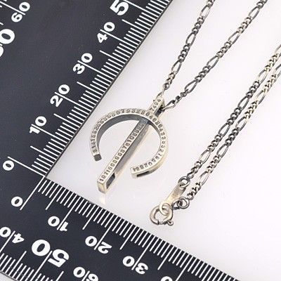 シルバーネックレス