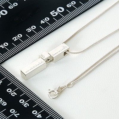 シルバーネックレス