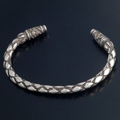 シルバーバングル