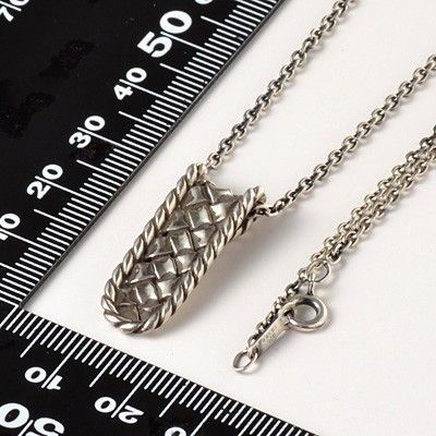 シルバーネックレス