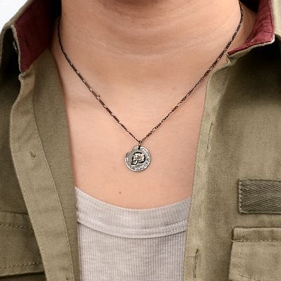 シルバーネックレス