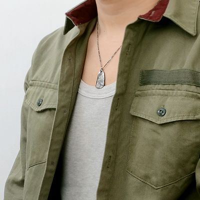 シルバーネックレス