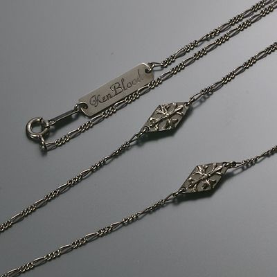 シルバーネックレス