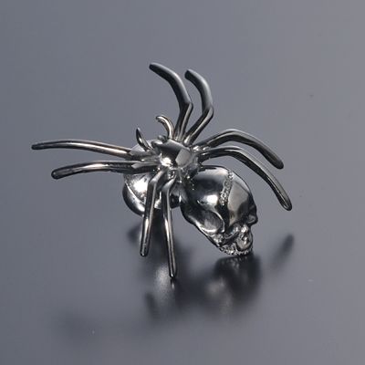 シルバーブローチ