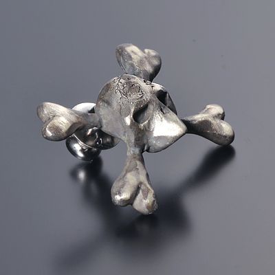 シルバーブローチ