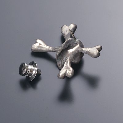 シルバーブローチ